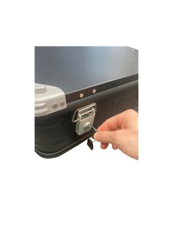 Caja de transporte VICKYWOOD 28L con cerradura - Ademax España