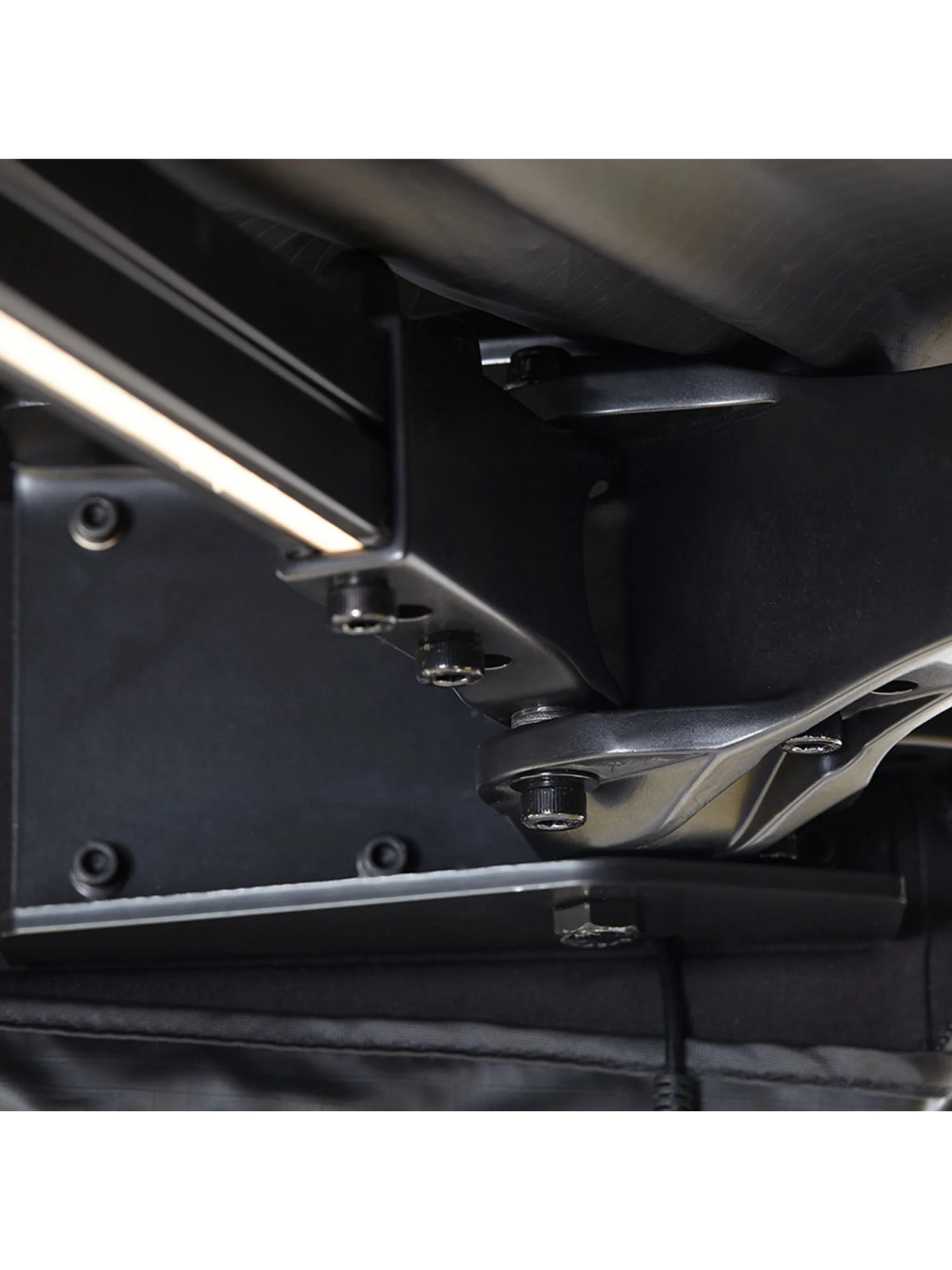 Toldo lateral coche 270° LIGHT LEAF 2m color arena - Ademax España